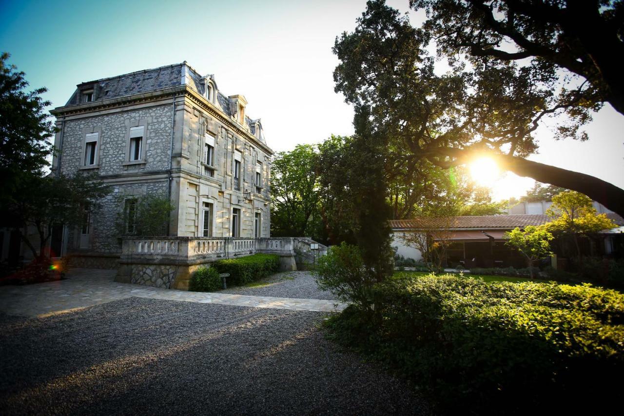 Logis Hotel - Restaurant Residence Les Cedres Villeneuve-lès-Avignon Exterior photo